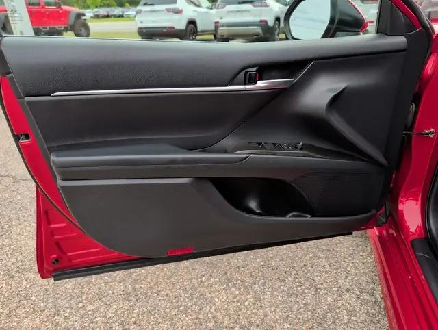 2021 Toyota Camry SE AWD