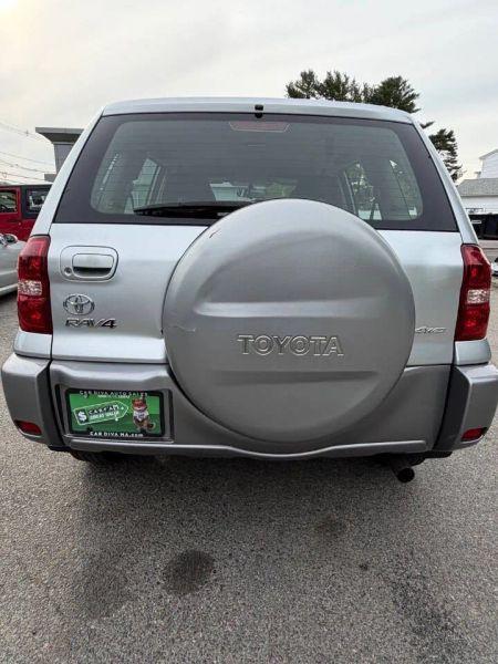 2005 Toyota RAV4 Base