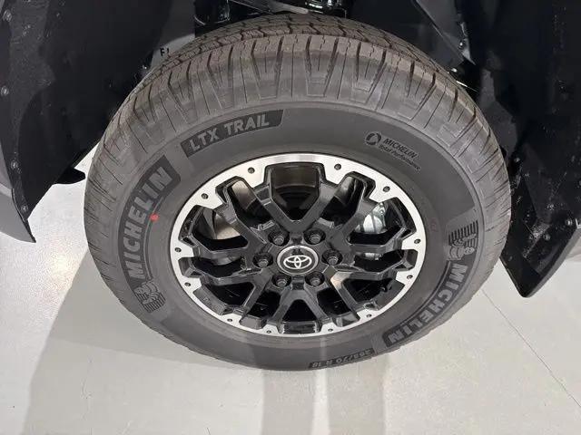 2026 Toyota Tundra SR5 CrewMax 5.5' Bed