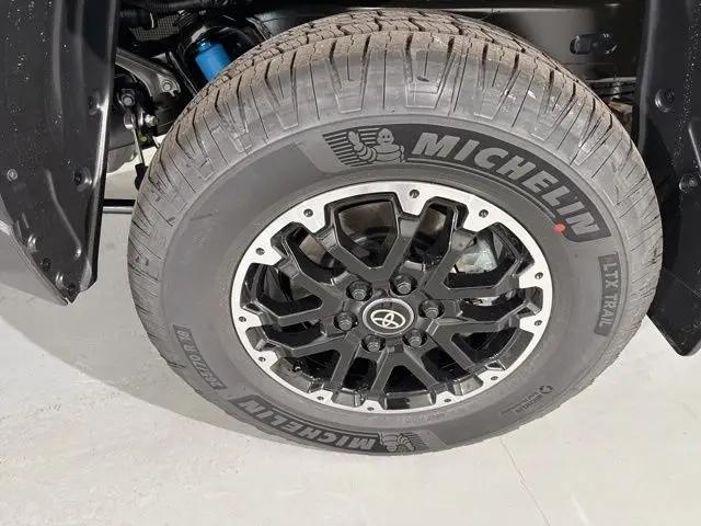 2026 Toyota Tundra SR5 CrewMax 5.5' Bed
