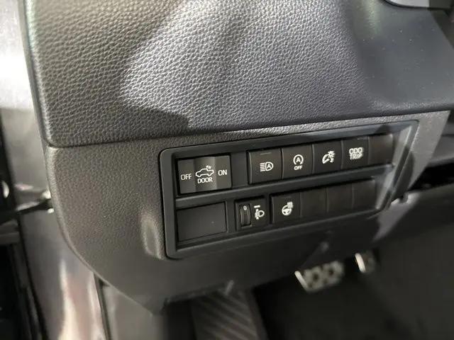2026 Toyota Tundra SR5 CrewMax 5.5' Bed