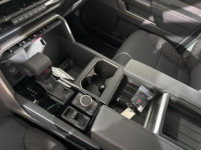 2026 Toyota Tundra SR5 CrewMax 5.5' Bed