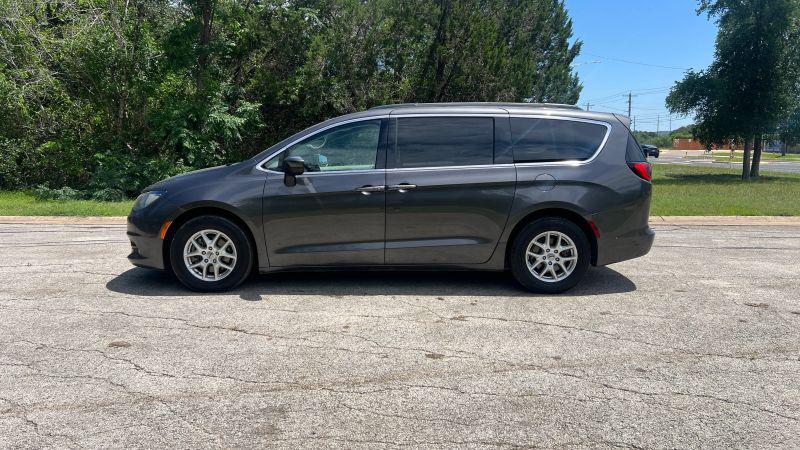 2021 Chrysler Voyager LXI