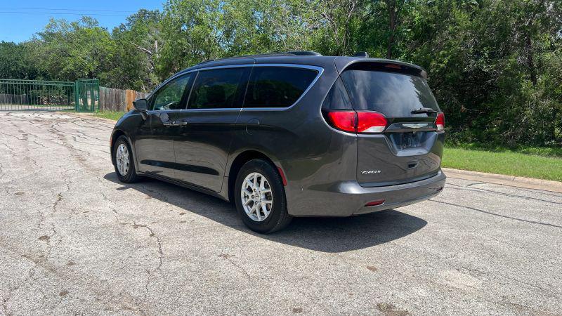 2021 Chrysler Voyager LXI