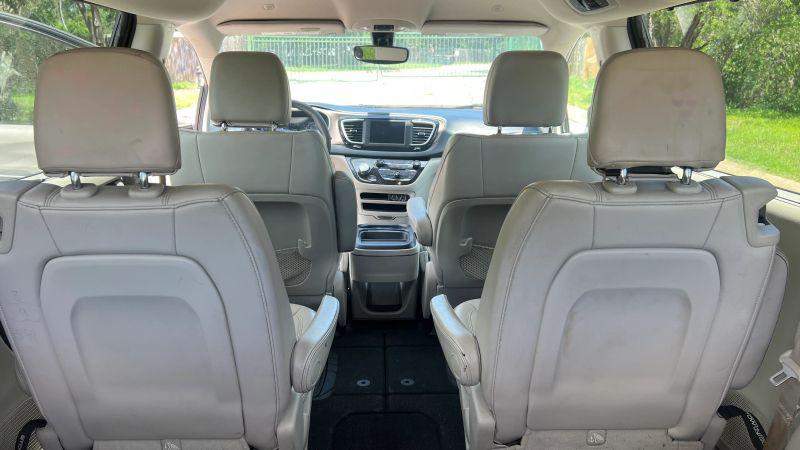 2021 Chrysler Voyager LXI