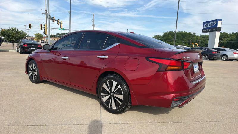 2020 Nissan Altima SL FWD