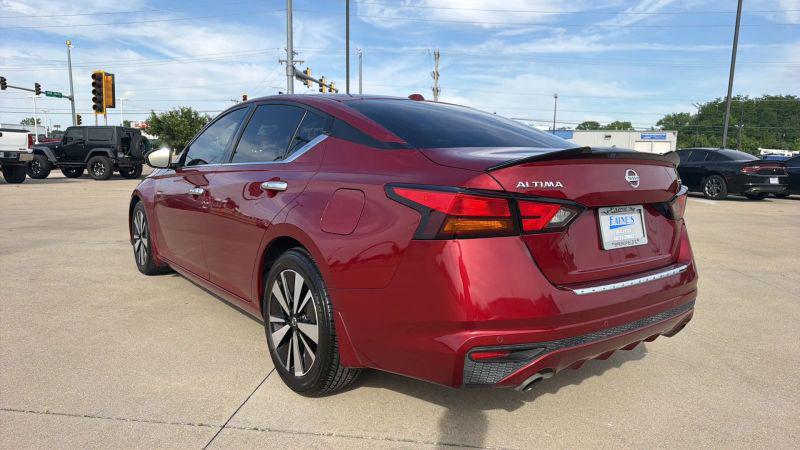 2020 Nissan Altima SL FWD