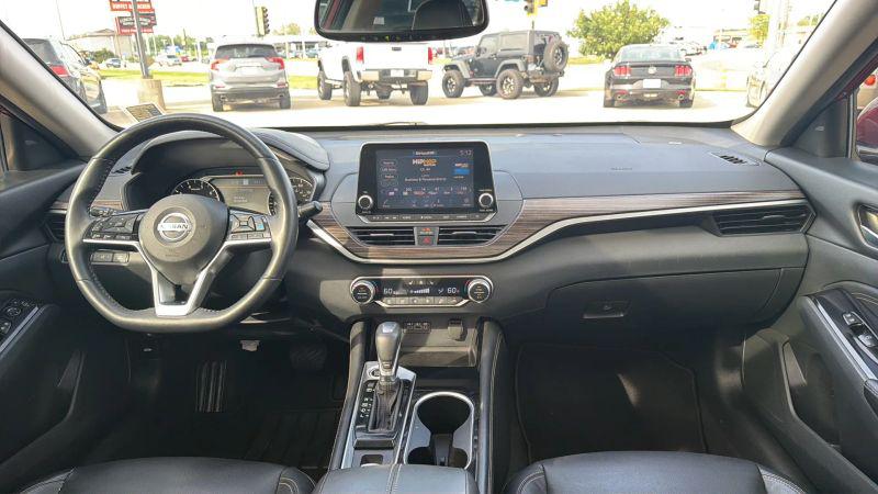2020 Nissan Altima SL FWD