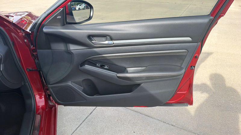 2020 Nissan Altima SL FWD