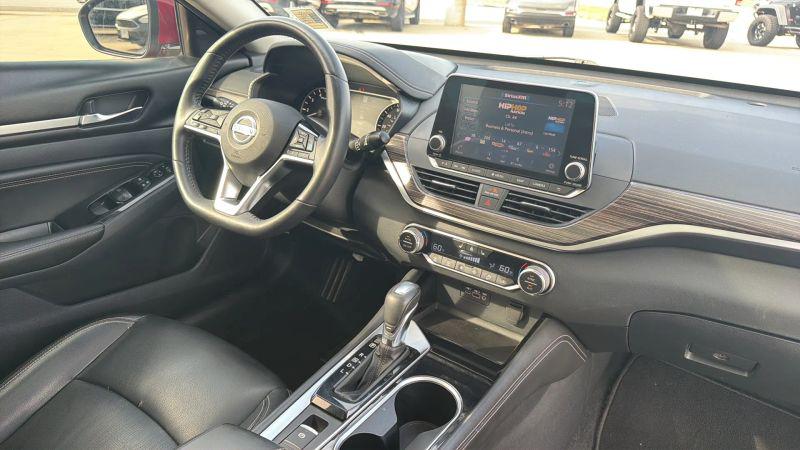 2020 Nissan Altima SL FWD