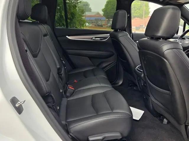 2023 Cadillac XT6 FWD Luxury
