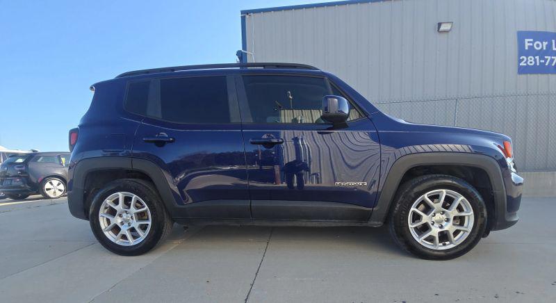 2019 Jeep Renegade Latitude FWD