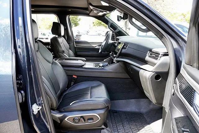 2023 Jeep Wagoneer Series II