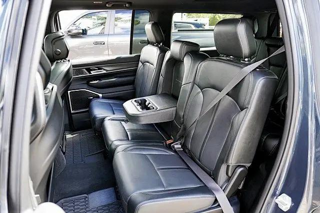 2023 Jeep Wagoneer Series II