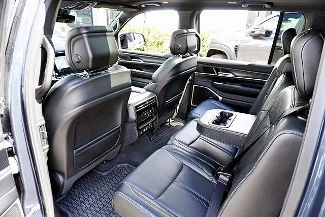 2023 Jeep Wagoneer Series II