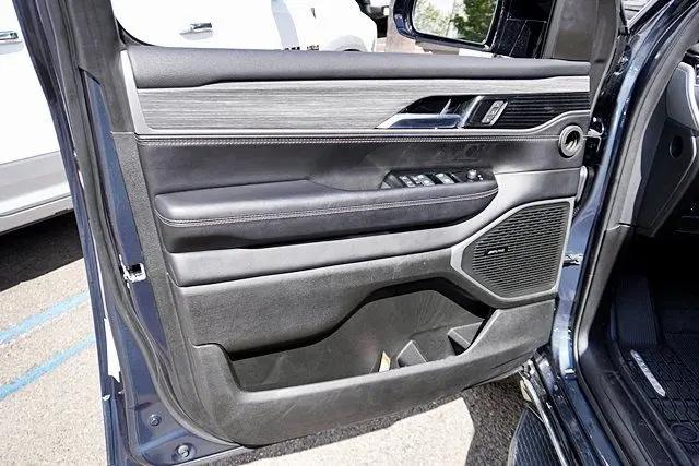 2023 Jeep Wagoneer Series II