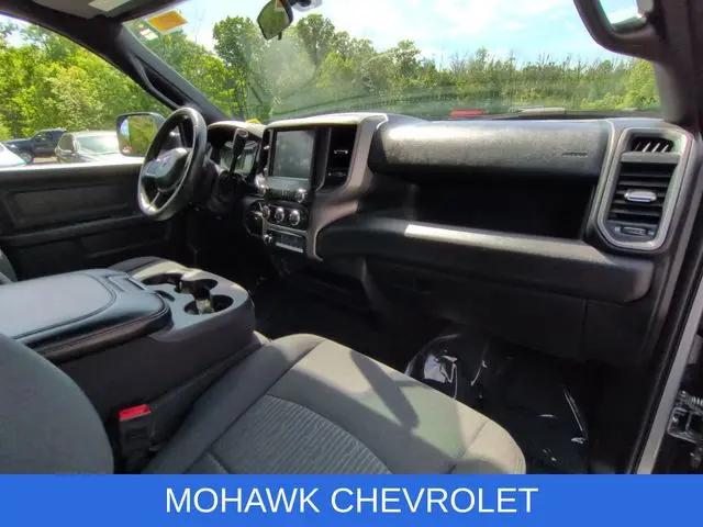 2022 Ram 2500 Tradesman Crew Cab 4x4 6'4" Box