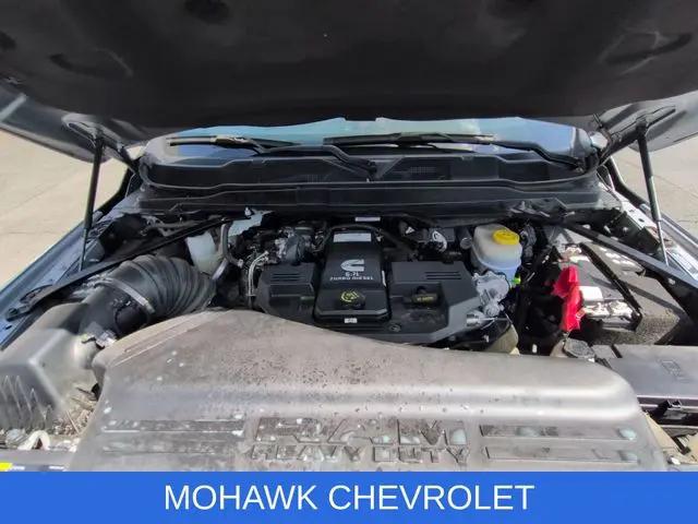 2022 Ram 2500 Tradesman Crew Cab 4x4 6'4" Box