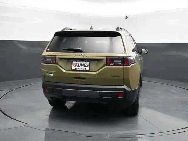 2026 Jeep Cherokee Laredo 4x4