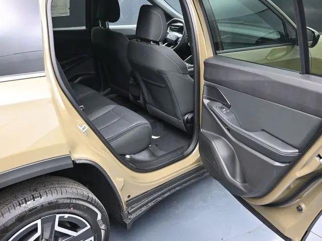 2026 Jeep Cherokee Laredo 4x4
