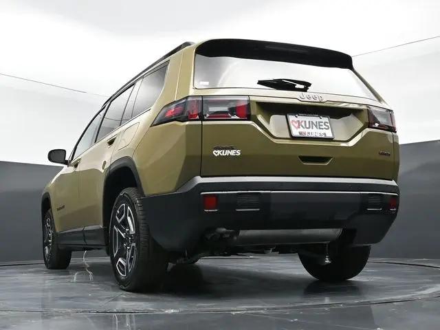 2026 Jeep Cherokee Laredo 4x4