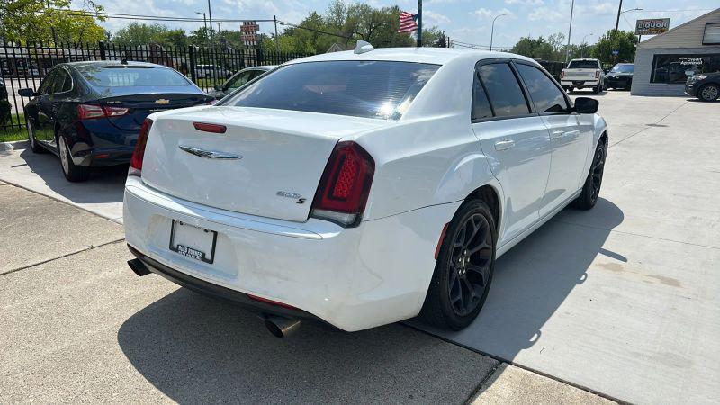 2019 Chrysler 300 300S