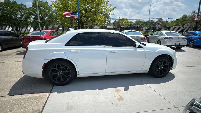 2019 Chrysler 300 300S