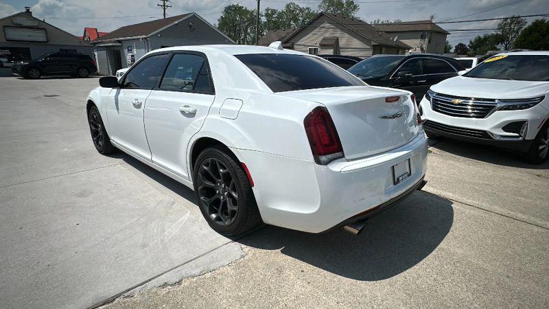 2019 Chrysler 300 300S