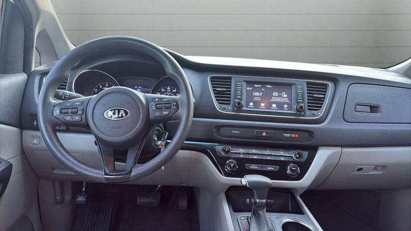 2019 Kia Sedona L