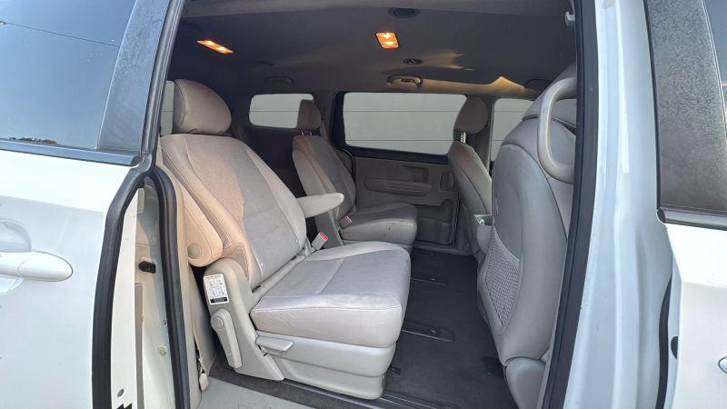 2019 Kia Sedona L