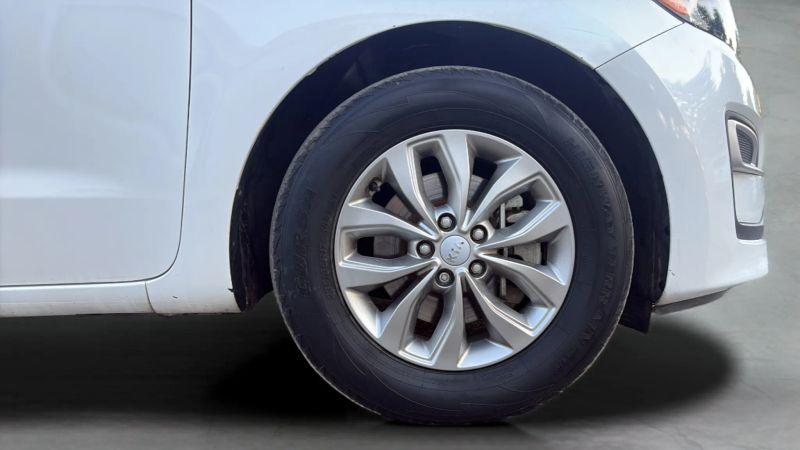 2019 Kia Sedona L