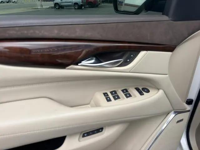 2017 Cadillac Escalade Premium Luxury