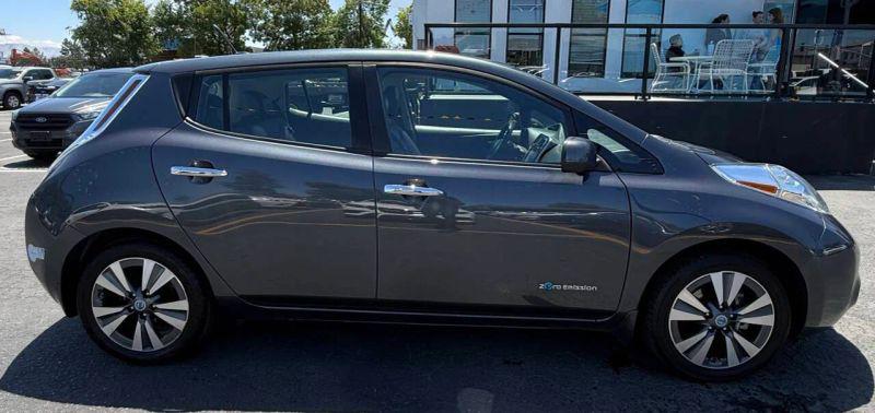 2013 Nissan LEAF SL