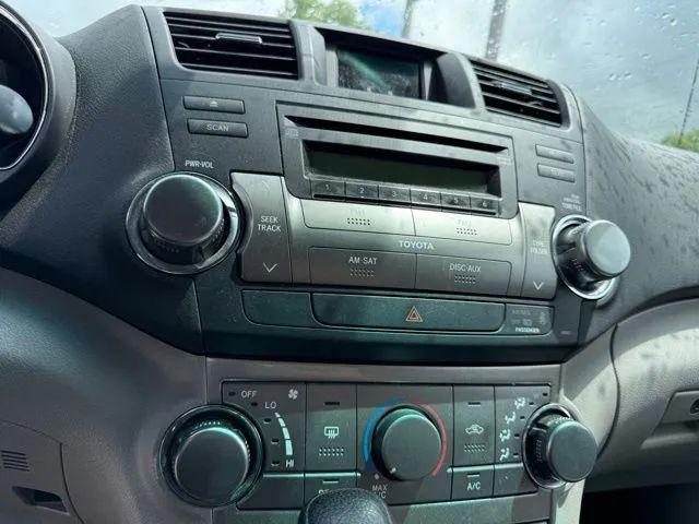 2012 Toyota Highlander Base