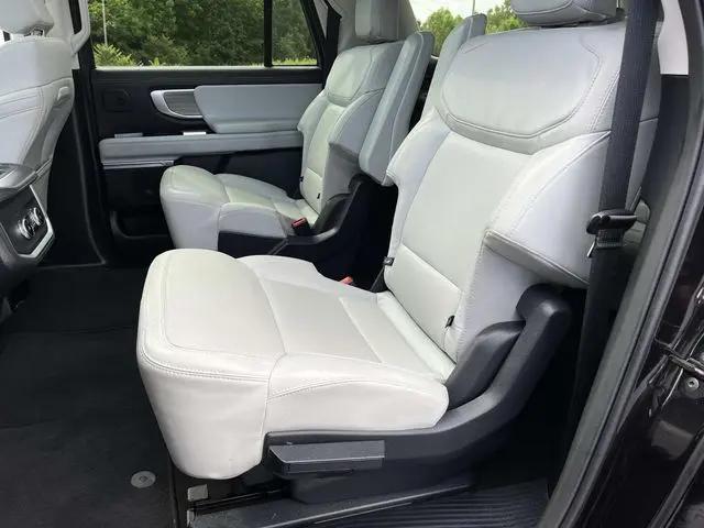 2025 Ford Expedition Platinum MAX