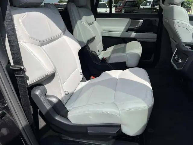 2025 Ford Expedition Platinum MAX