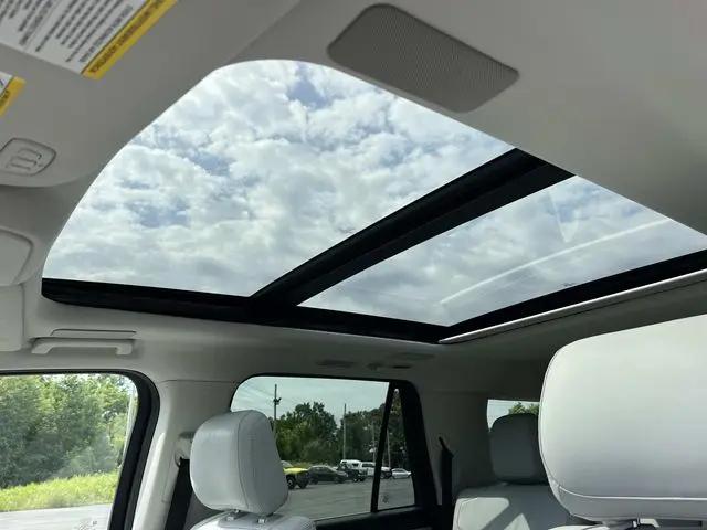 2025 Ford Expedition Platinum MAX