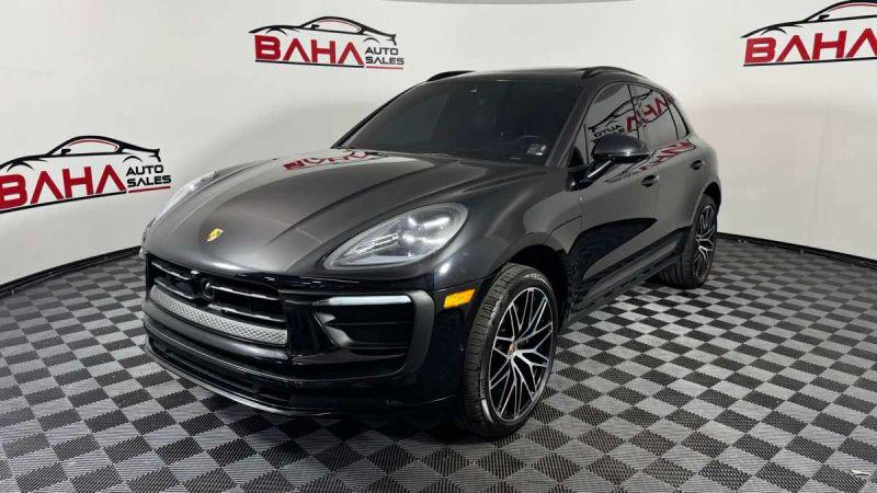 2023 Porsche Macan Base