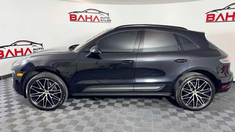 2023 Porsche Macan Base