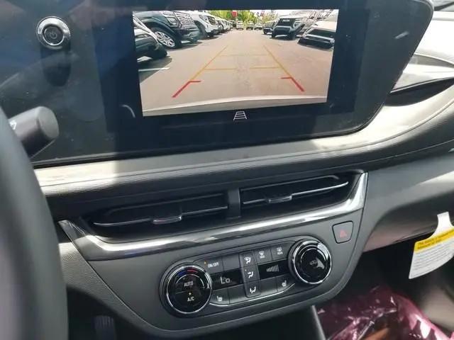 2026 Buick NV Preferred FWD
