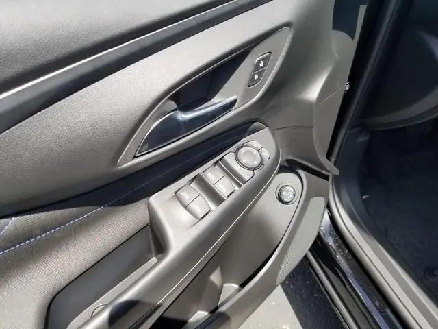 2026 Buick NV Sport Touring FWD