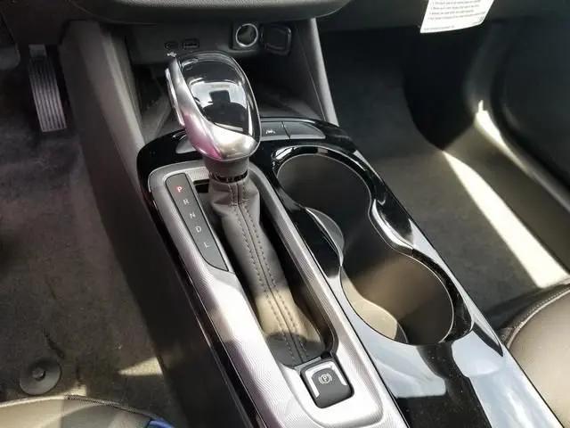2026 Buick NV Sport Touring FWD