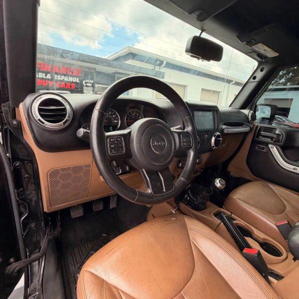 2015 Jeep Wrangler Unlimited Sahara