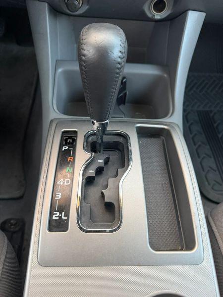 2005 Toyota Tacoma Base V6