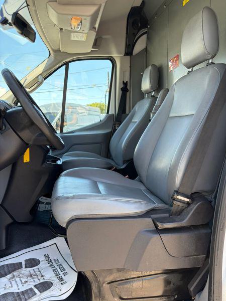 2015 Ford Transit Medium Roof w/Sliding Side Door