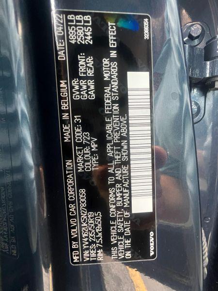 2022 Volvo XC40 T5 Momentum