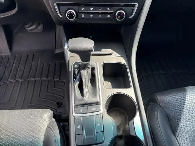 2020 Kia Optima SE