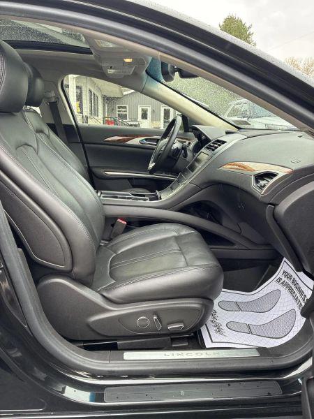 2013 Lincoln MKZ Base