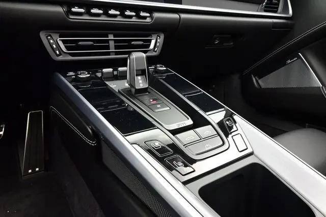 2022 Porsche 911 Turbo S Cabriolet