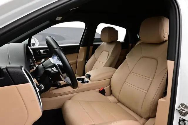 2021 Porsche Cayenne Cayenne